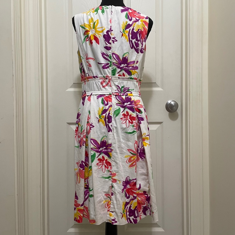 Chaps Sleeveless Floral Dress White Cotton Blend V-Neck Pleated Fit & Flare Sz 4 - Picture 4 of 10